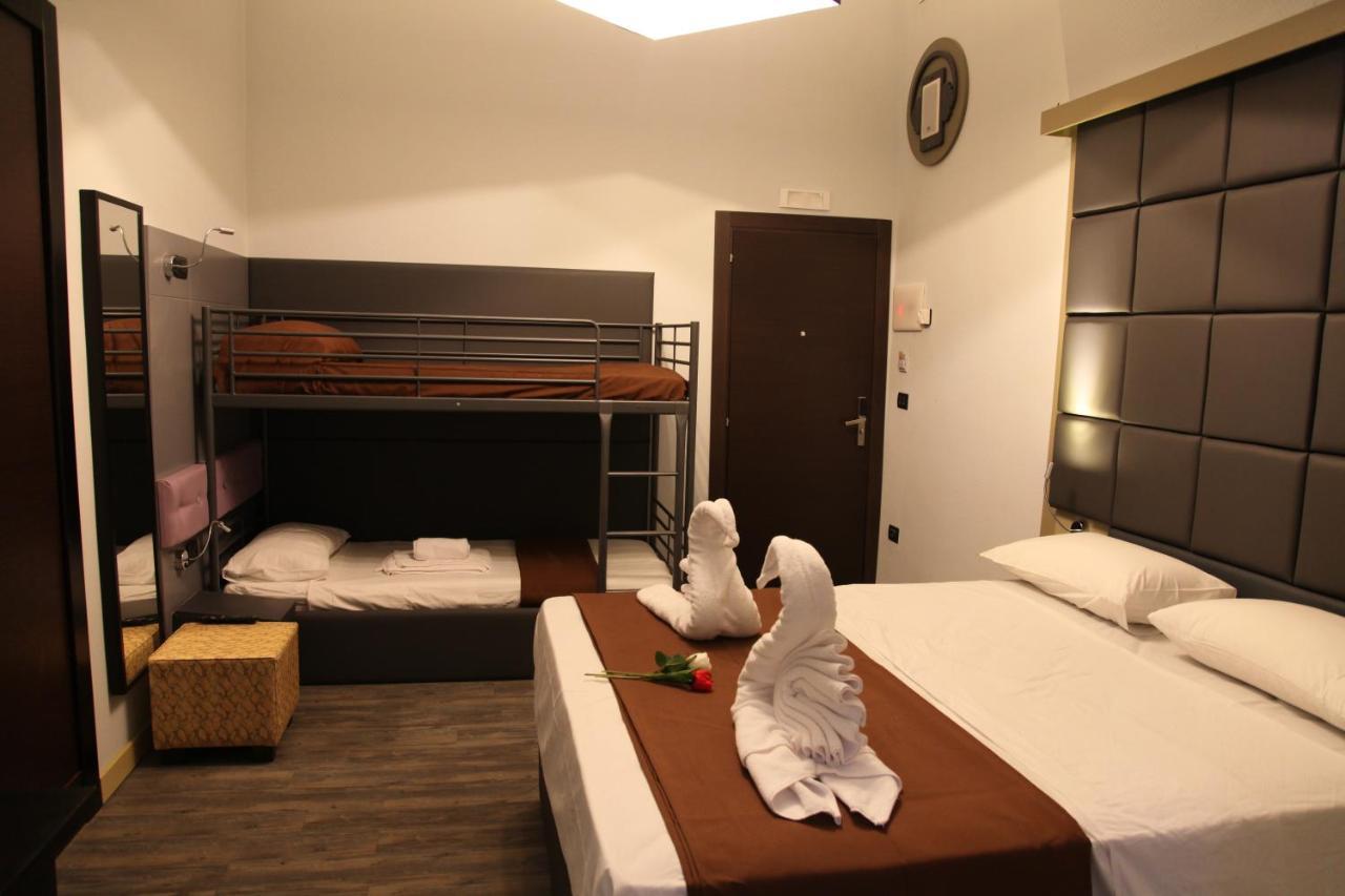 Dayuse Luggage Station Guest house Naples